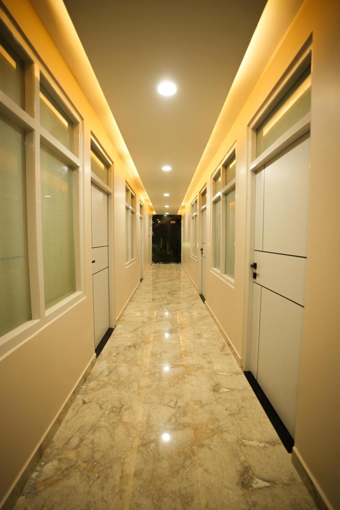 Dashrath Inn Near Ramjanmbhoomi Ayodhya Zewnętrze zdjęcie